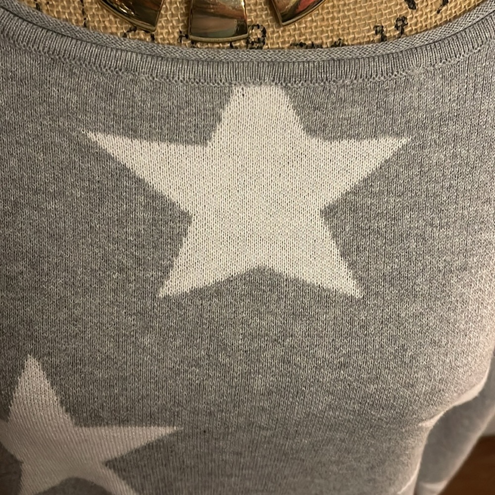 Sweater - Picture 7 of 8